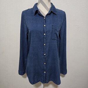 Lovestitch Blue Chambray Button Up Shirt Long Sleeve Cotton Size Medium